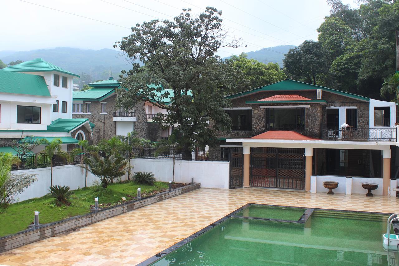 Velvet County Resort & Spa Lonavala Extérieur photo