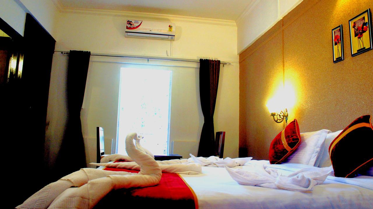 Velvet County Resort & Spa Lonavala Extérieur photo