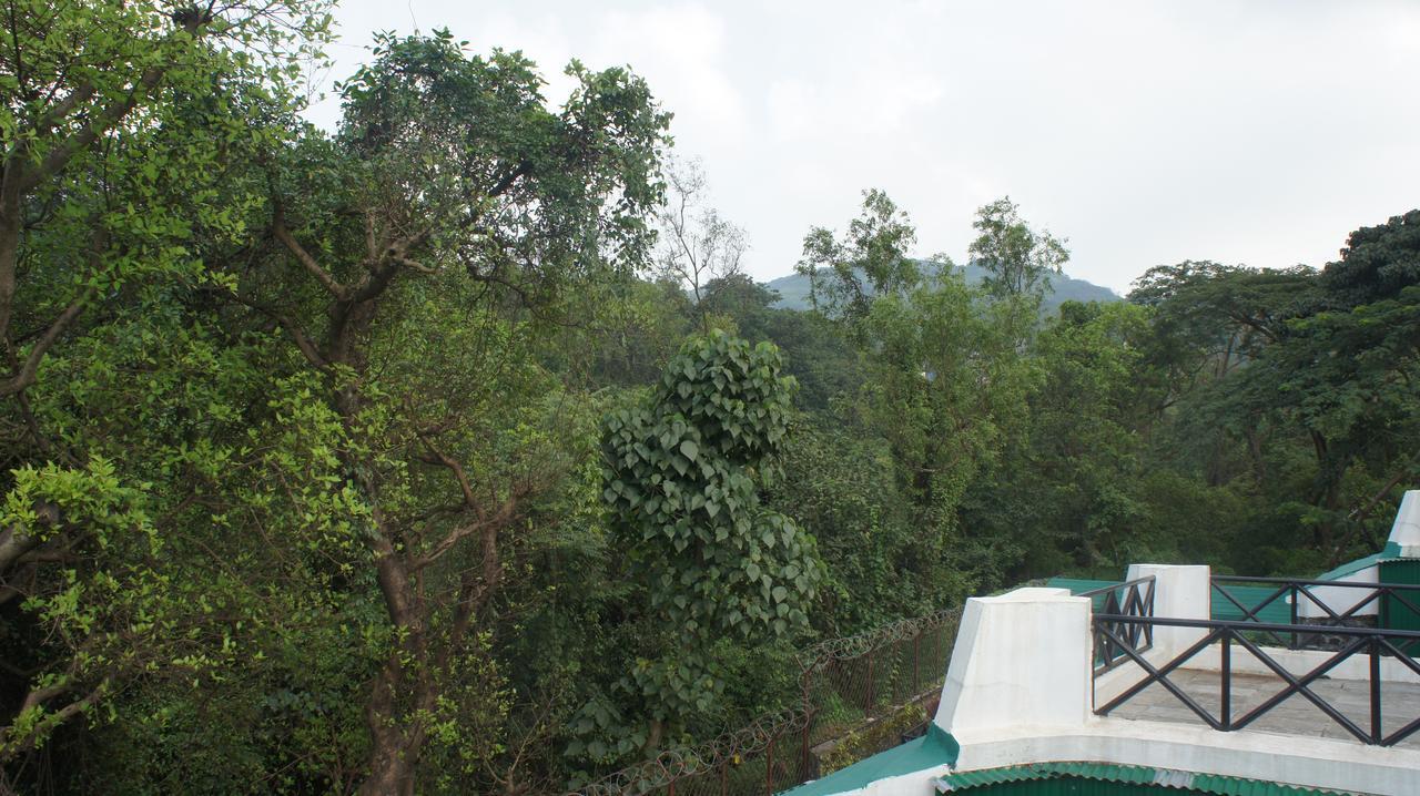 Velvet County Resort & Spa Lonavala Extérieur photo